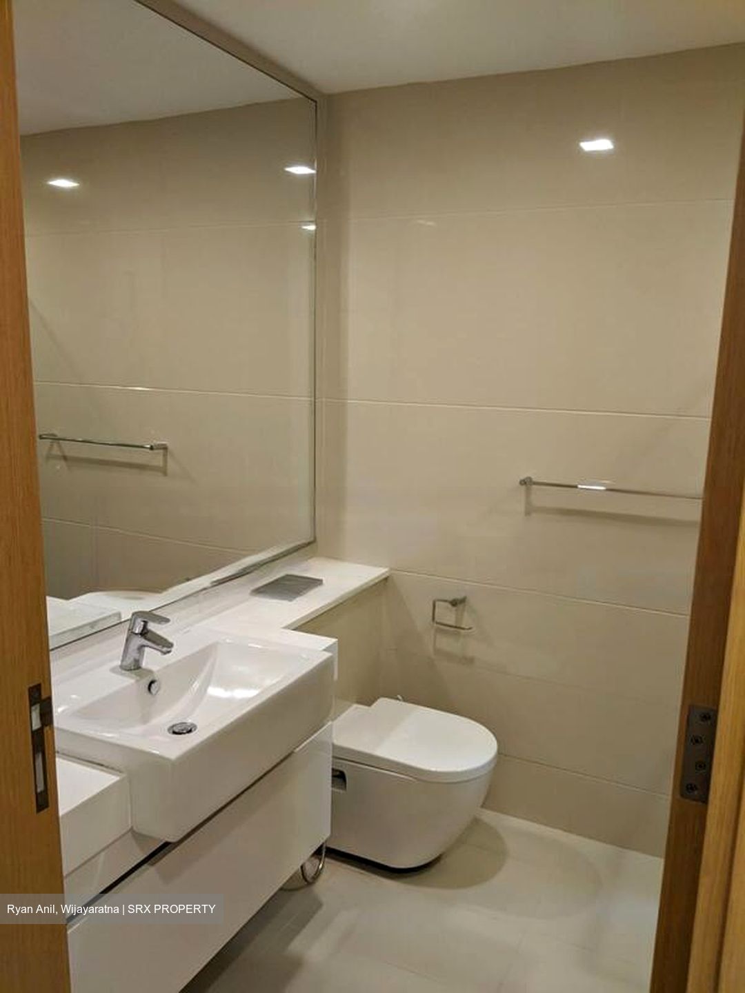 Hillside Drive (D19), Condominium #442669831